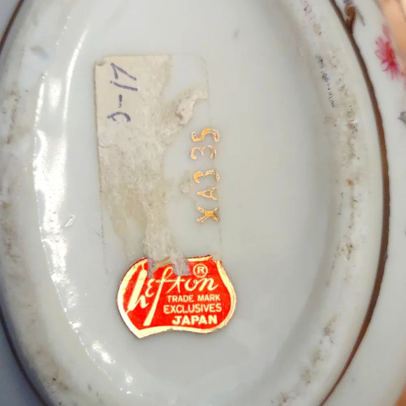 Vintage Lefton Porcelain Egg Trinket Box Hand Painted - Picture 11 of 11